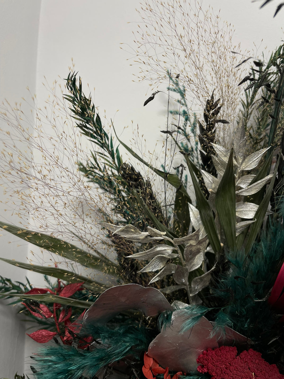 Fantasy Dried Flower Mirror Garland