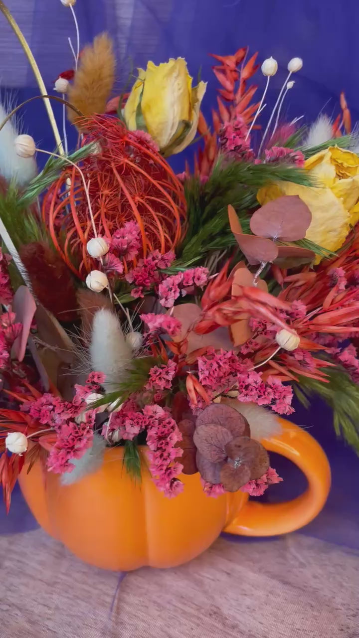 Dried Flower Arrangement - Autumnal Pumpkin Decor